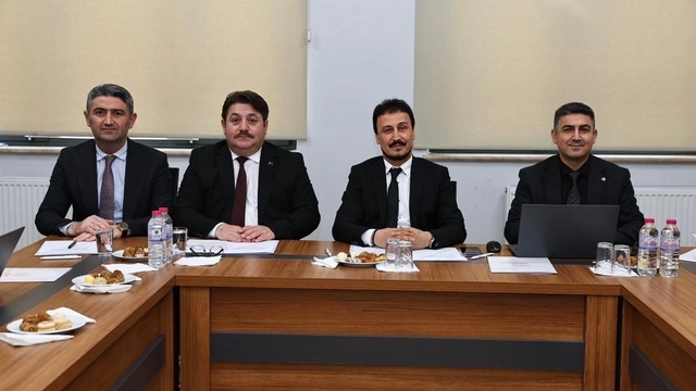 SAÜ'de öğretmen adaylarını güçlendirecek yeni adımlar görüşüldü