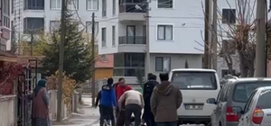 Kayınpederinin ağır yaraladığı damat, göğsündeki bıçakla hastaneye kaldırıl...