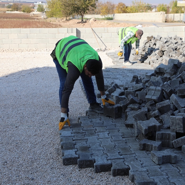 Haliliye'de çevre düzenleme çalışmaları devam ediyor