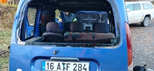 Çorum'da otomobil şarampole devrildi: 3 yaralı