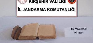 Kırşehir'de Osmanlı Dönemi'ne ait el yazması Kur'an-ı Kerim ele geçirildi