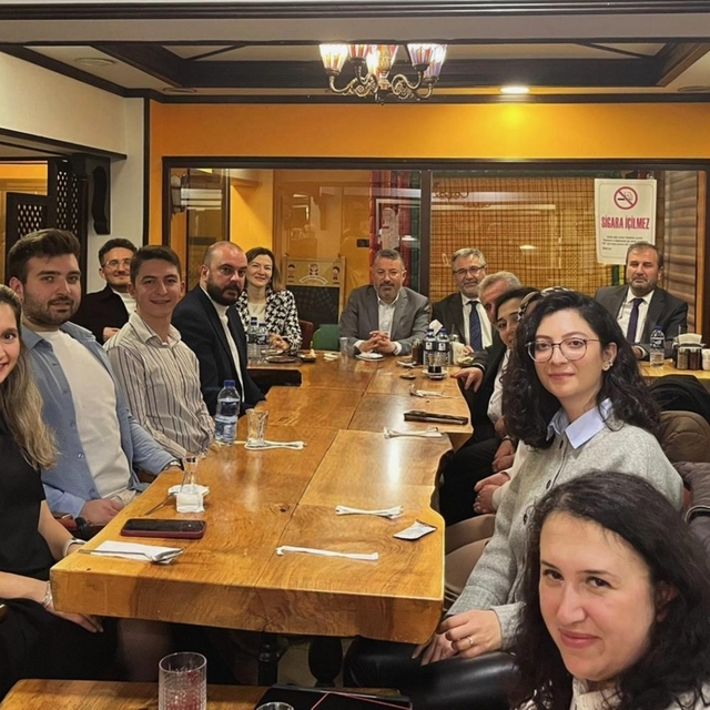 Rektör Kırışık, Diş Hekimliği Fakültesinin yeni akademisyenleriyle buluştu