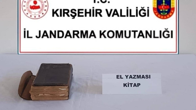 Kırşehir'de el yazması Kur'an ele geçirildi