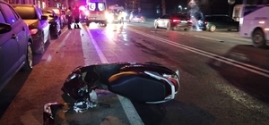 Otomobile çarpışan motosikletin sürücüsü hayatını kaybetti