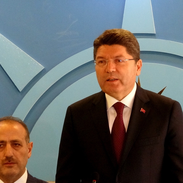 Adalet Bakanı Tunç: "Terörsüz Türkiye sürecini sabote etmek isteyenlere kar...