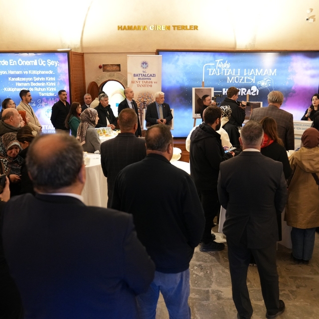 Tahtalı Hamam Müzesi'nde "Bir Kent, Bir Tarih, Bir Kadraj" fotoğraf sergisi...