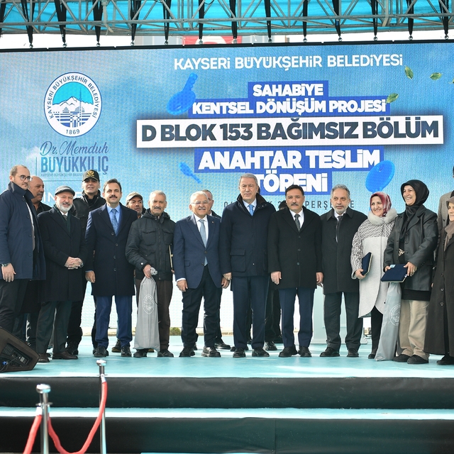 Sahabiye'de anahtarları teslim eden Başkan Büyükkılıç: "Kayseri belediyecil...
