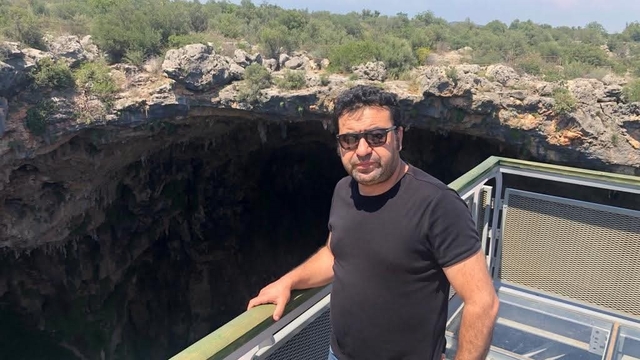 Manavgat Belediyesi Rüşvet davasında büyükşehir adaylığı için 20 milyon euro iddiası
Belediye eski imar müdürü Zafer Keçer:
"Başkan Niyazi Nefi Kara, Büyükşehir'e aday olabilmek için benden 20 Milyon Euro istedi"
Mahkeme başkanı spor kulübü için kesilen gıda faturalarını sordu:
"Sporcuları sadece biber ve lahana ile mi besliyorsunuz"