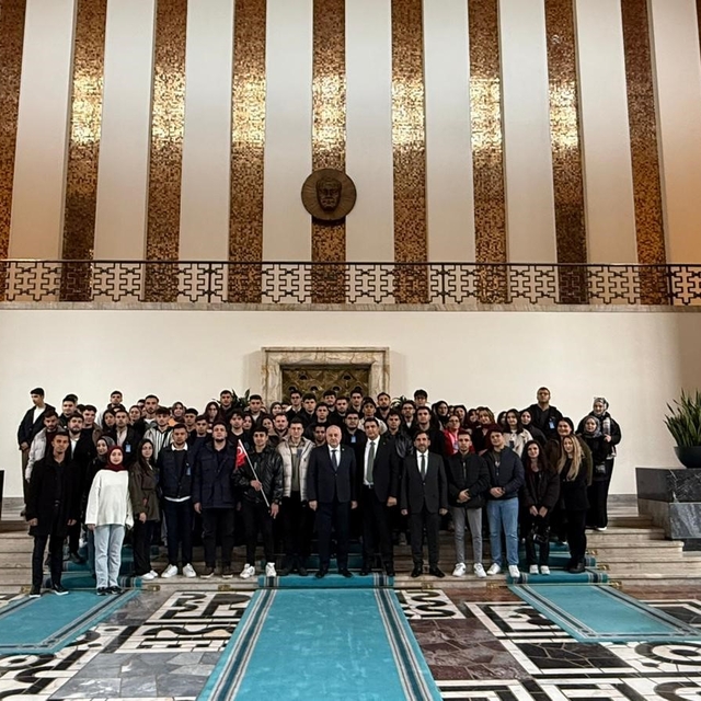 Başkan Yılmaz, gençleri başkentte karşıladı
Yılmaz: "Gezi programlarımız ar...