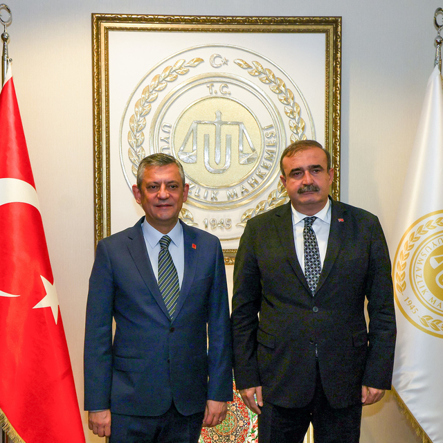 Özgür Özel'den, Uyuşmazlık Mahkemesi Başkanı Güleç'e ziyaret