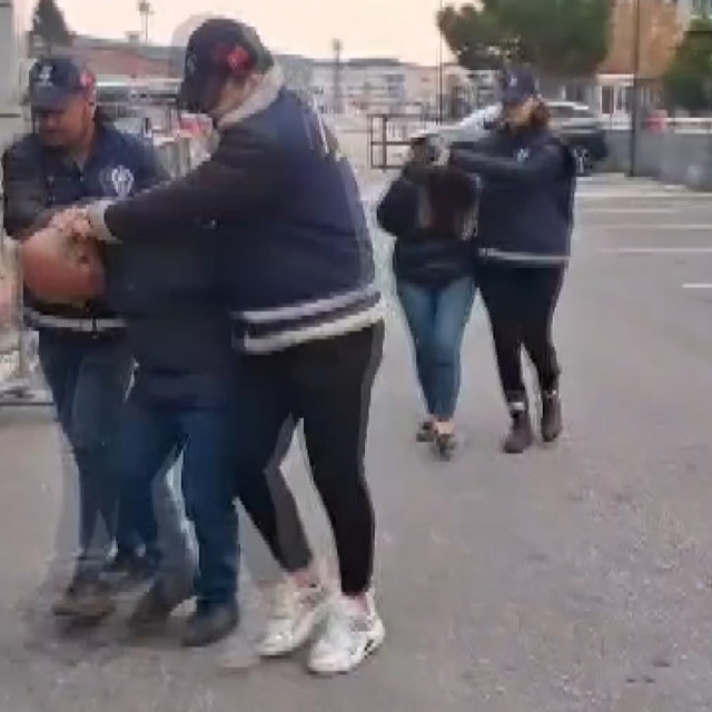 Yardım yapma vaadiyle dolandırıcılık yapan ve menfaat sağlayan şahıs tutukl...