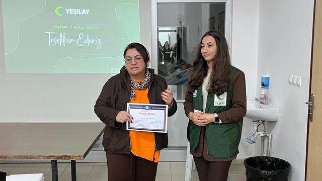 Aydın'da üniversite öğrencileri bağımlılık hakkında bilgilendirildi