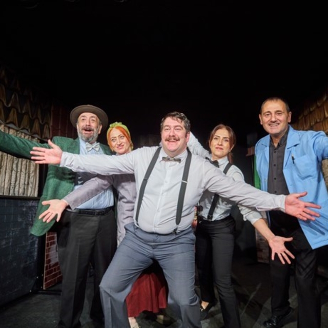 "Kahraman Bakkal" oyunu 27 yıl sonra yeniden sahnede