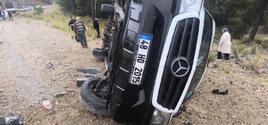 Muğla'da yolcu minibüsü devrildi: 3 yaralı