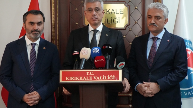Bakan Memişoğlu: "Savunma sanayisi gibi sağlık sanayisini de güçlendiriyoruz"