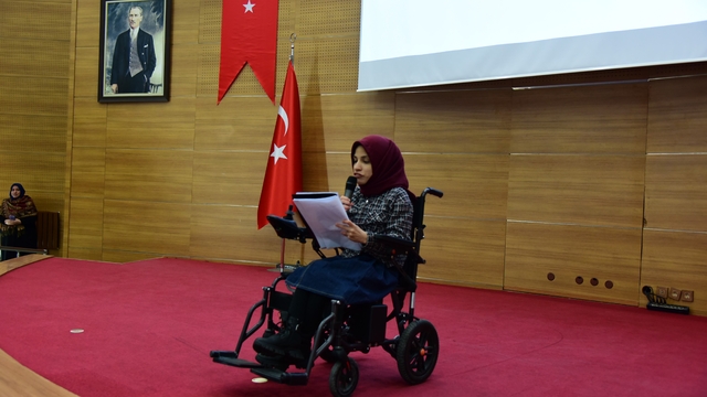 Kastamonu Üniversitesi'nde özel bireyler ve engellilerin sorunları konuşuldu