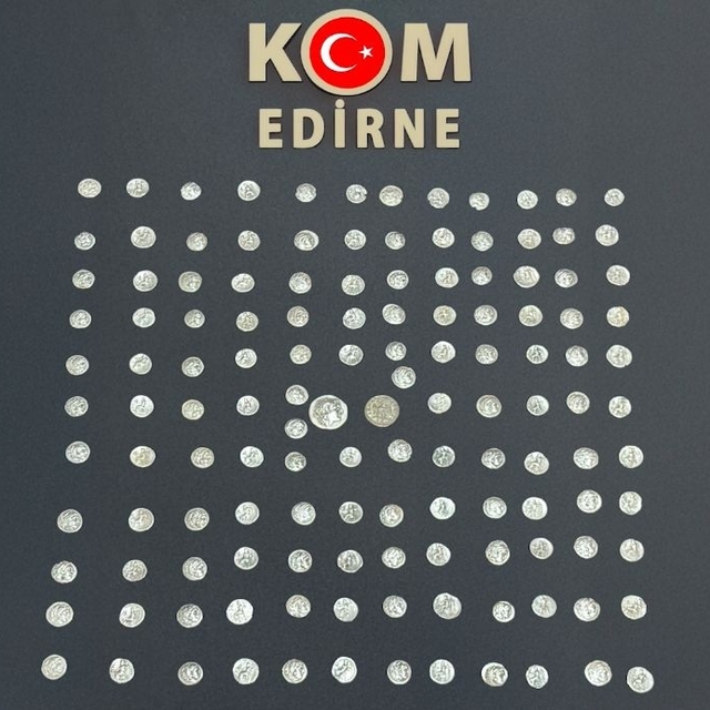 Edirne'de Helenistik döneme ait çok sayıda gümüş sikke ele geçirildi; 2 tut...