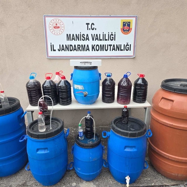 Manisa'da yılbaşı öncesi kaçak içki operasyonu