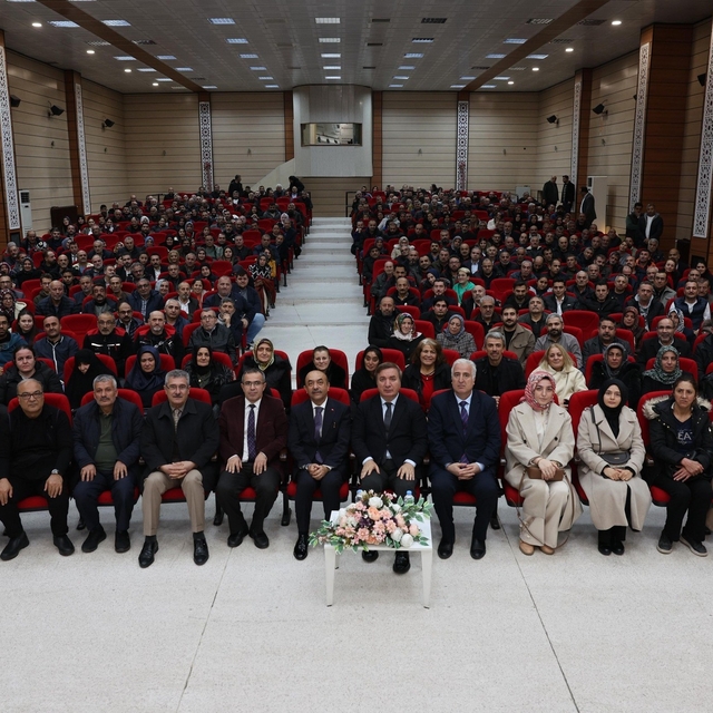 Vali Aydoğdu eğitim çalışanlarıyla bir araya geldi