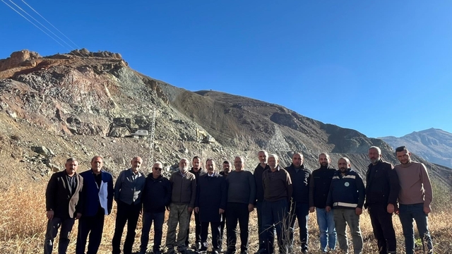 Başkan Şireci, Kemah Yücebelen yol genişletme çalışmalarını inceledi