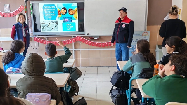 Koçarlı'da öğrencilere balık tüketiminin önemi anlatıldı