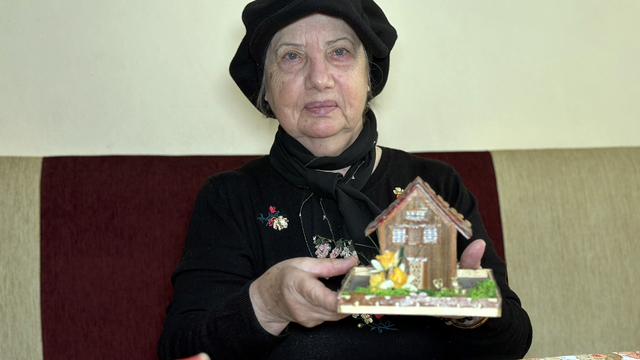 İnşaat ustası babasının yaptığı eski Edirne evlerini, rölyefle buluşturdu