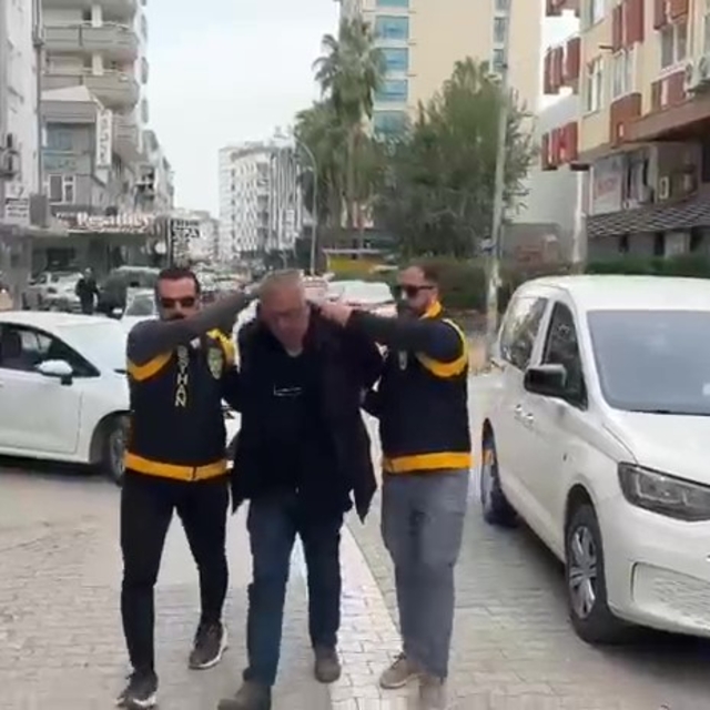 15 yıl önce daire aldığı müteahhidi, av tüfeğiyle vurdu