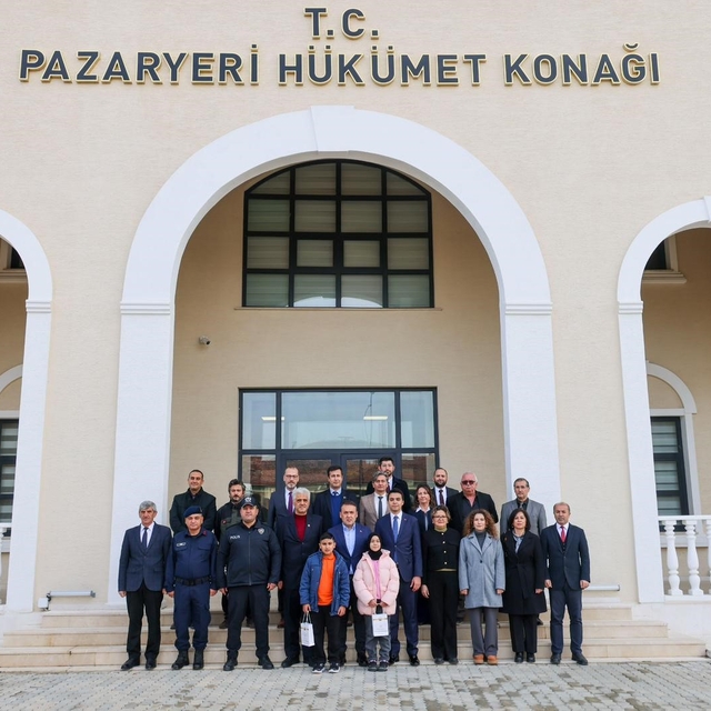 Vali Sözer'den dönem birincisi kaymakam Kara'ya ziyaret