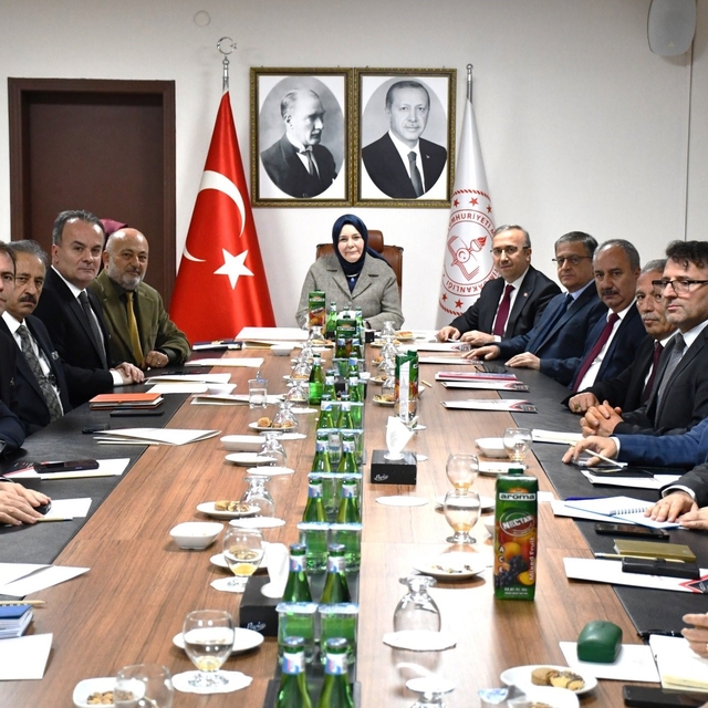 MEB Bakan Yardımcısı Ökten, Eskişehir'de değerlendirme toplantısı yaptı