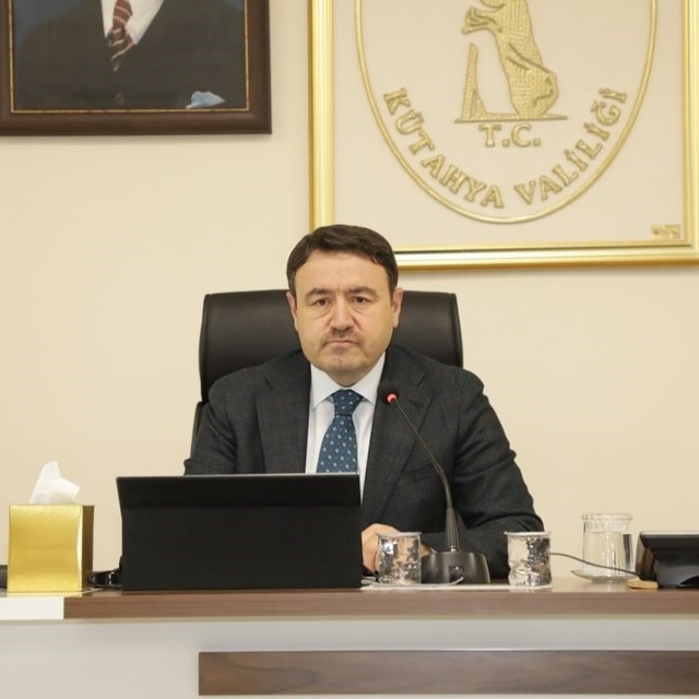 Vali Işın: "Sahipsiz hayvanların korunması medeniyet meselesidir"