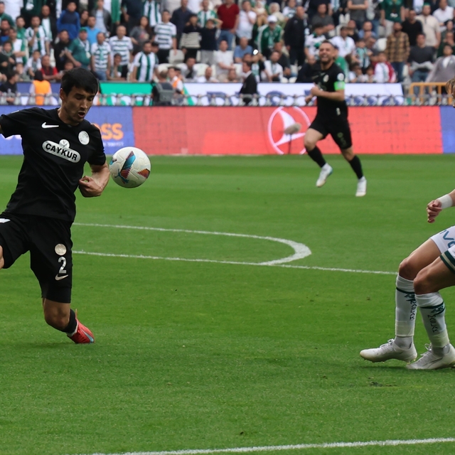 Konyaspor ile Çaykur Rizespor 33. randevuda