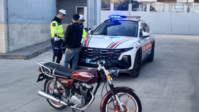 Sinop'ta trafiği tehlikeye düşüren motosiklet sürücüsüne 5 bin 146 lira ceza verildi