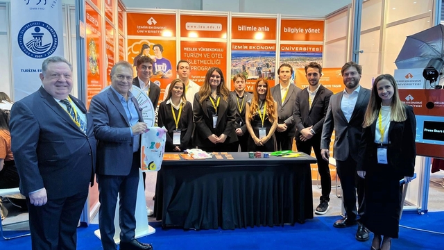 Fuara 'İzmir Ekonomi' damgası
Gençlerden 'sürdürülebilir turizm' vurgusu