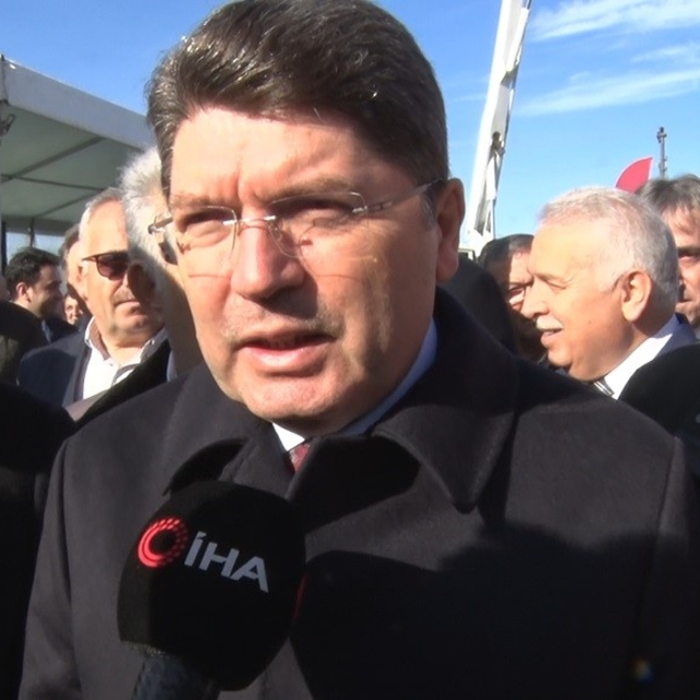 Bakan Yılmaz Tunç: "Hep beraber soruşturmanın seyrini takip edeceğiz"