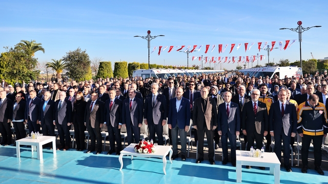 Sağlık Bakanı Memişoğlu, Samsun'da 100 ambulans teslim töreninde konuştu: