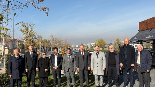 AK Parti Kayseri Milletvekili Hulusi Akar, gazetecilerle bir araya geldi