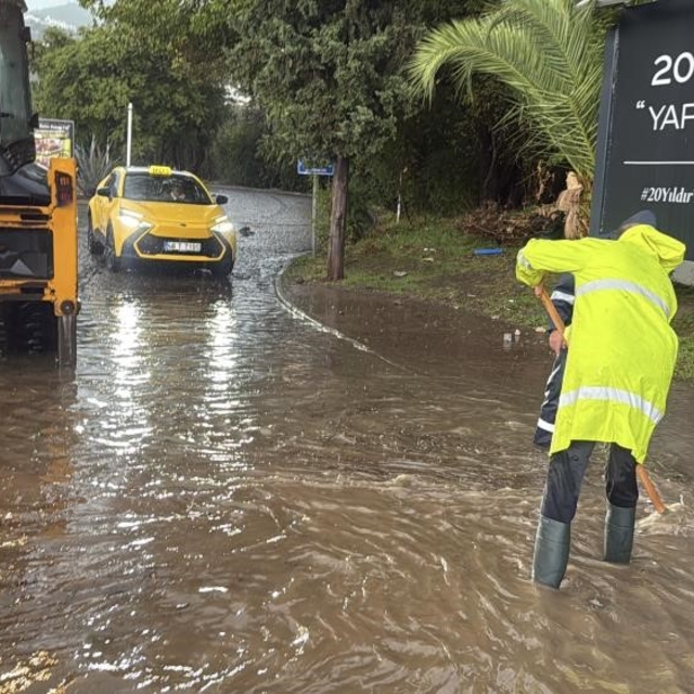 AFAD, ekiplerle birlikte Muğla'daki yağışlara karşı teyakkuzda