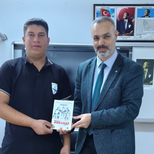 Cizre'de başarıda arkadaş seçimi konferansı