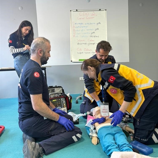 Giresun'da hayat kurtaran yarış
112 ekipleri zorlu senaryolarda ter döktü