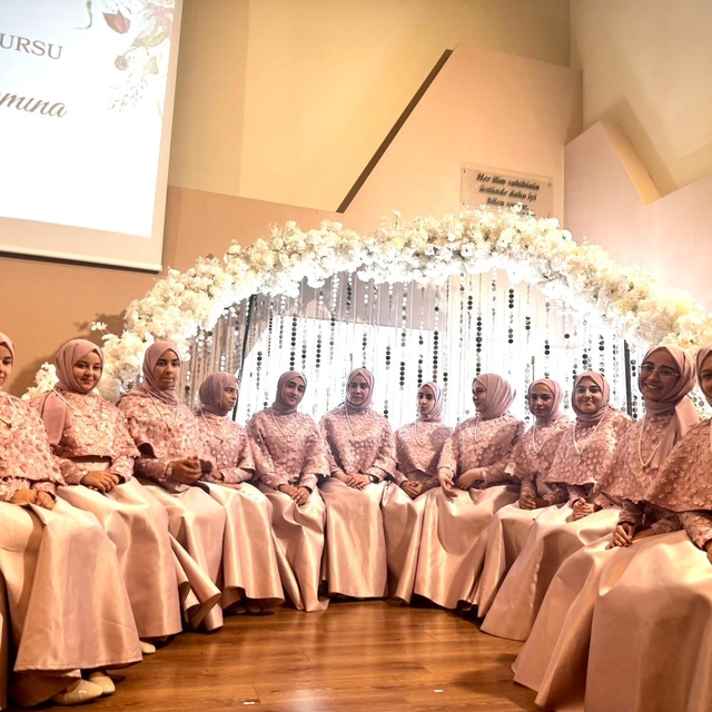 İzmir'de genç hafizeler icazetlerini aldı