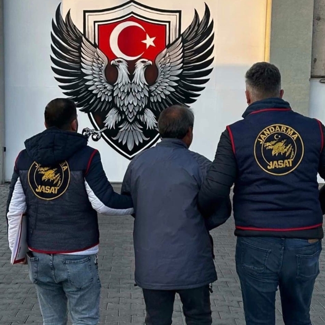 Iğdır'da kasten adam öldürme suçundan aranan zanlı yakalandı
