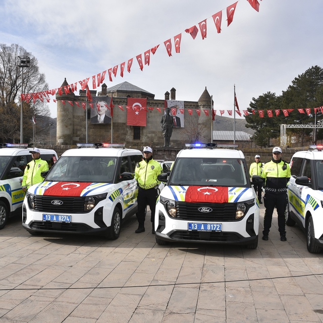 Bitlis'te güvenlik güçlerinin araç filosu güçlendirildi