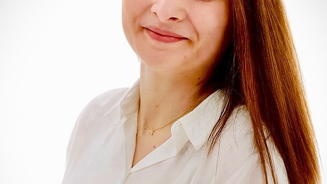 Yüksekten düşerek ölen avukat Selda Özkan son yolculuğuna uğurlandı