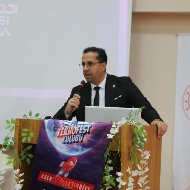 Ardahan'da "Teknofest Türkiye şampiyonluğu tecrübe paylaşımı" yapıldı