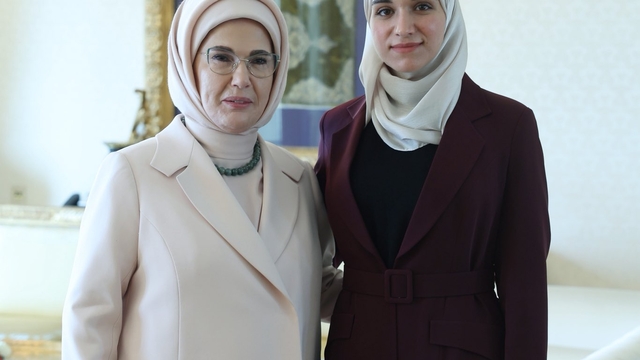Emine Erdoğan, Suriye Cumhurbaşkanı Şara'nın eşi ile görüştü