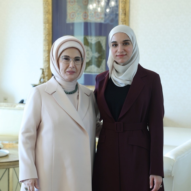 Emine Erdoğan, Suriye Cumhurbaşkanı Şara'nın eşi ile görüştü