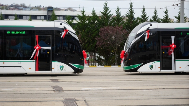 Kocaeli'de raylı sistemde kapasiteyi ikiye katlayan dönem başlıyor
Kocaeli'de tramvay filosu 28 araca yükseldi