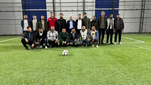Batman'da beldede yaşayan gençler futbol turnuvasında eğlenerek altın kazanacak
