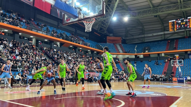 Türkiye Sigorta Basketbol Ligi: Trabzonspor: 92 - Tofaş: 87