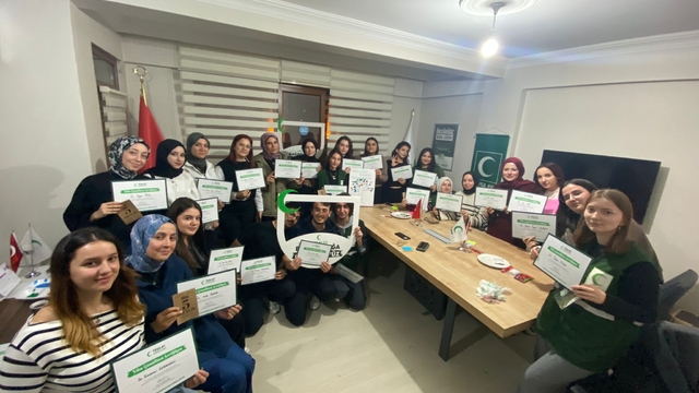 Yeşilay Düzce Şubesinde 5 Aralık Dünya Gönüllüler Günü kutlandı